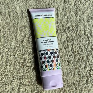 Refreshments - Pillowy shave cream - NEW